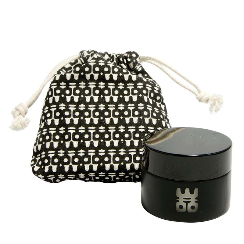 woo travel candle black with bag